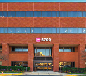 Virginia Cancer Specialists office building exterior
