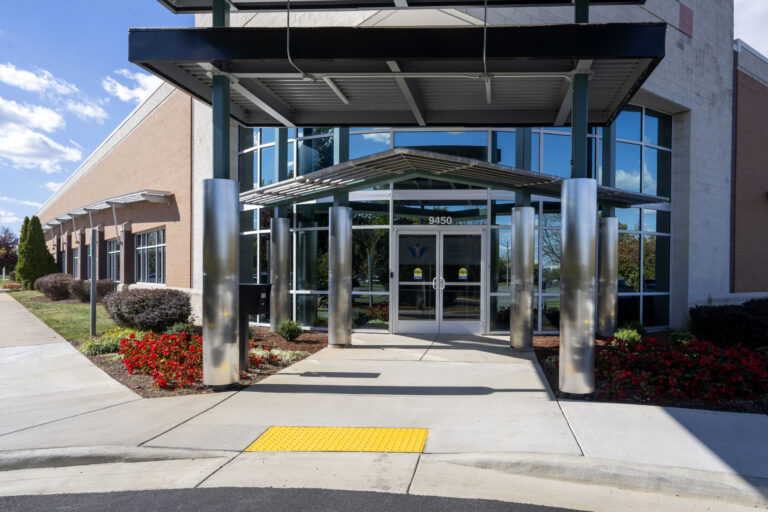 Virginia Cancer Specialists Bristow Office front door photo