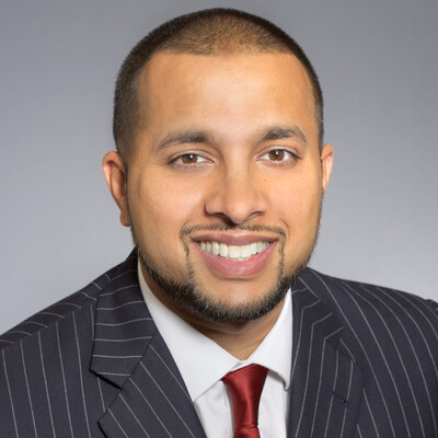 Portrait of Dr. Siddiqui for Virginia Cancer Specialists