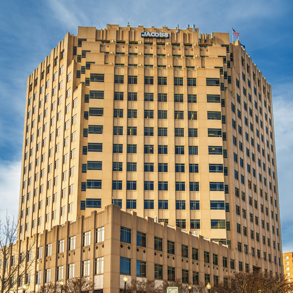 Virginia Cancer Specialists Ballston office building exterior